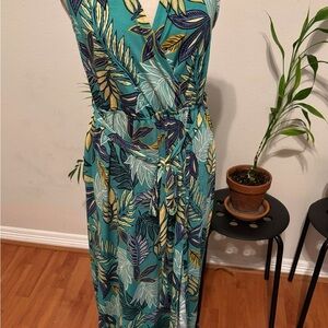 Tropical Leaf Print Maxi Dress